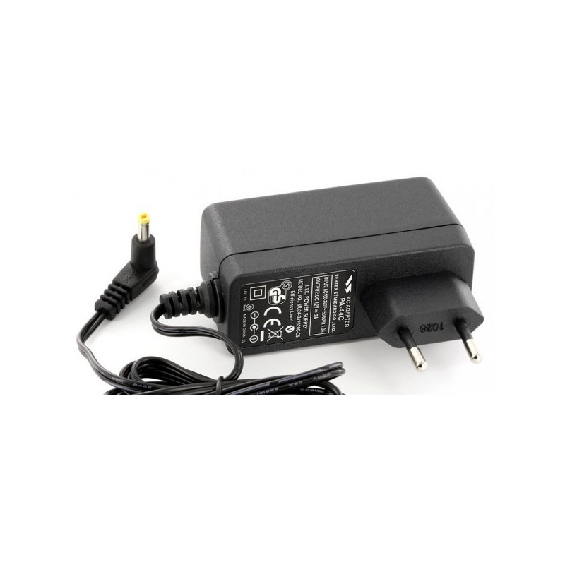 YAESU PA-44C CARICA BATTERIE